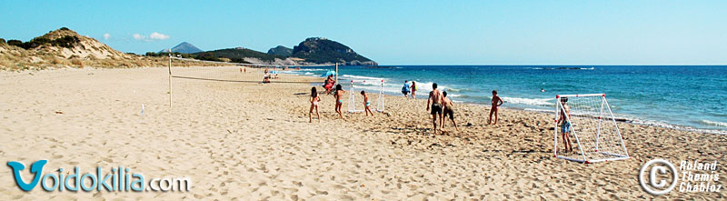Romanos - Glifadaki Beach - Playing Volley