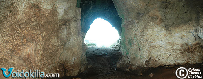 Inside Nestor cave